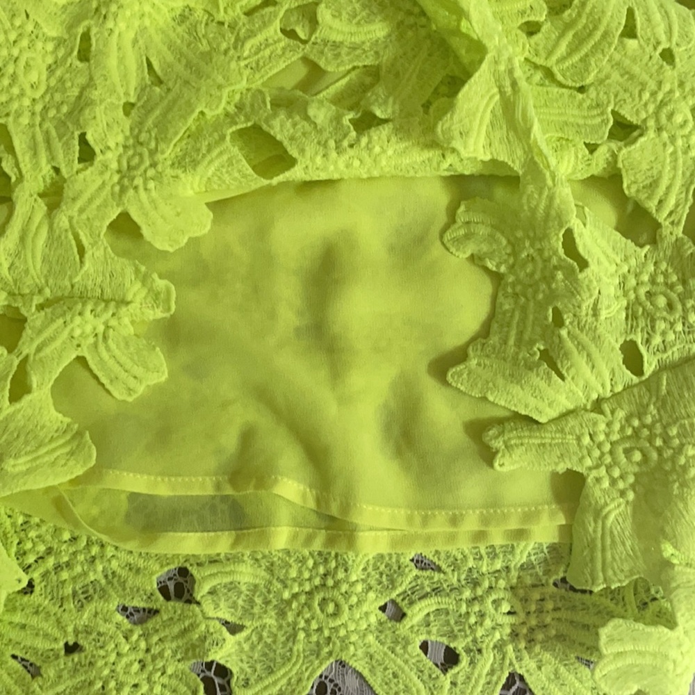 Neon Yellow Floral Top - Picture 4 of 8